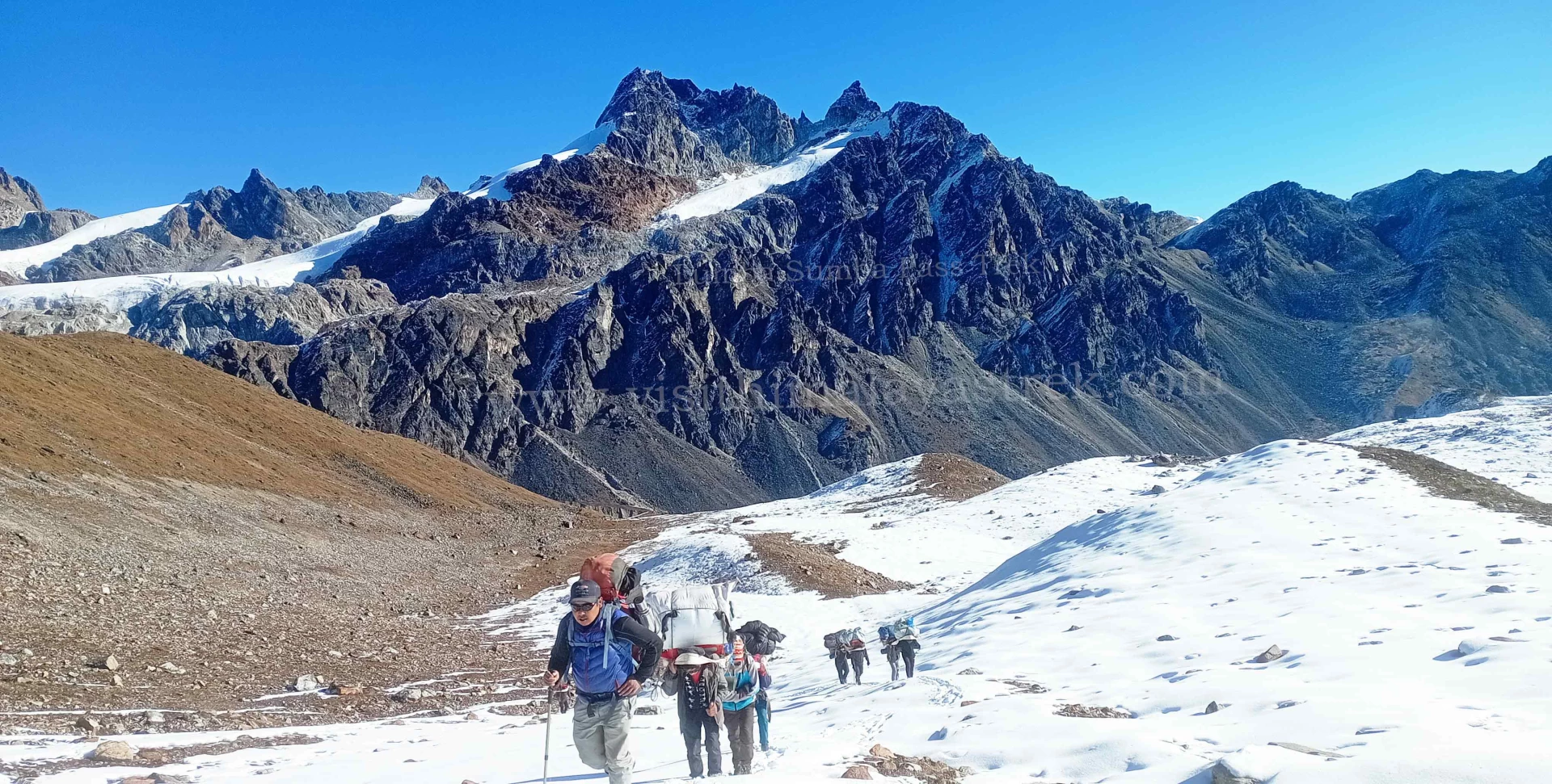 Lumba Sumba Pass Trek