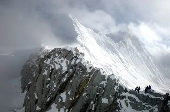 Sherpani Col Pass Trek